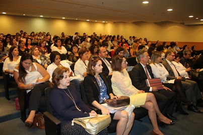 Participantes da reunião assistem às palestras no auditório da Capes (foto: Priscila Venâncio - CCS/Capes)